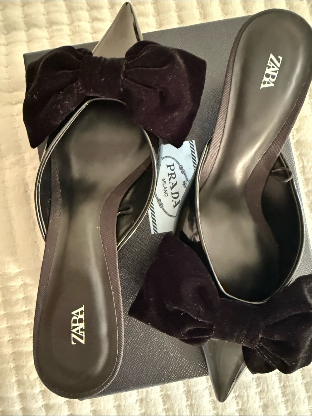 Beautiful ZARA Black Velvet Bow Pointed Slide Mules